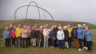 14.10.2021 Planwagenfahrt auf die Halde Hohewardt mit Stadtfhrerin Brigitte Wefringhaus. Danach Kaffee und Kuchen im Restaurant 