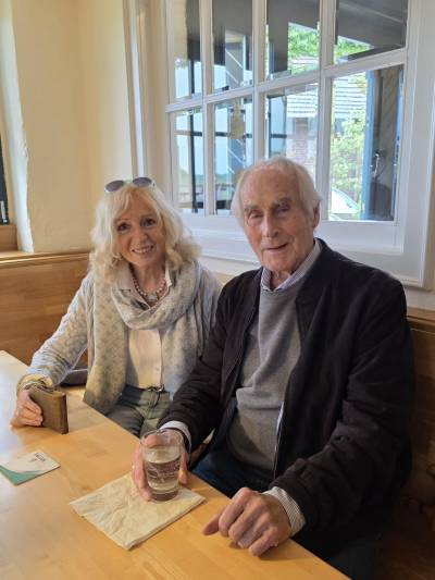28.05.2025
Spargelessen
Bauer S�dfeld