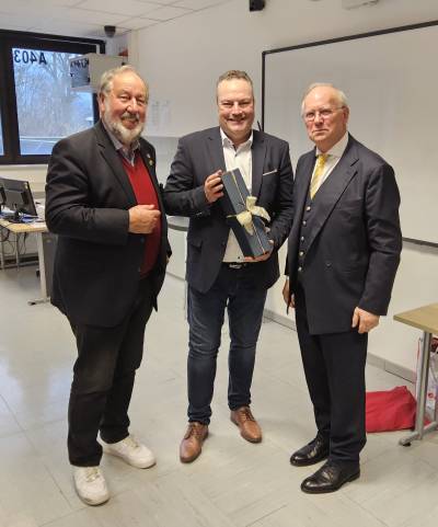 12.02.2025 Neujahrsempfang,
Dank an Landrat Bodo Kiimpel